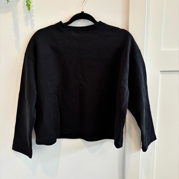 Future Collective NWOT Women's Cropped Black Crewneck Sweatshirt Size Medium - Picture 5 of 8